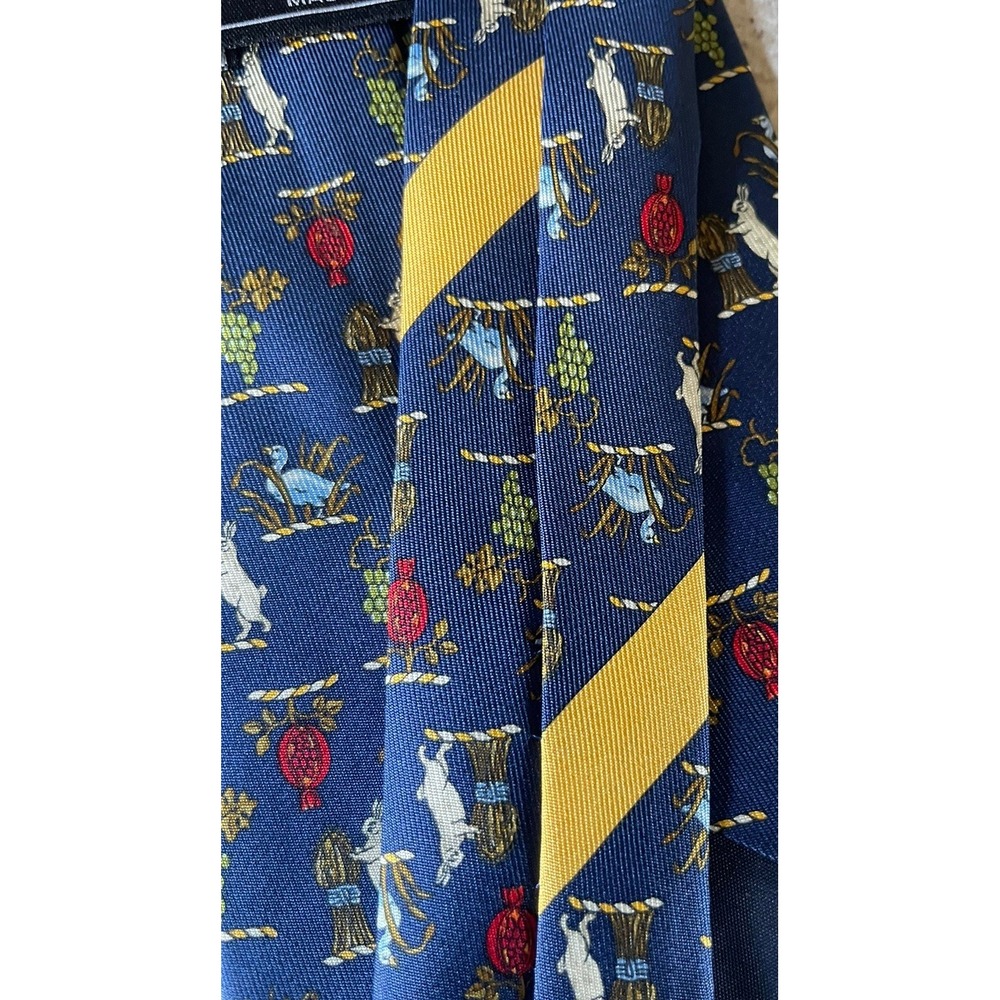 New Salvatore Ferragamo Silk Necktie Rabbit Fall Leaves Grapes 3.75" - 58" - Picture 4 of 8